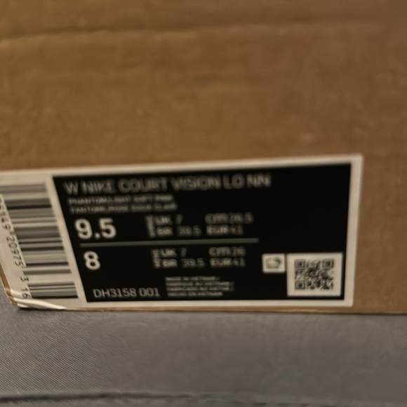 New- 🆕- Never Worn- Light Pink with White. Gum is different color. Box no lid. - Picture 5 of 5